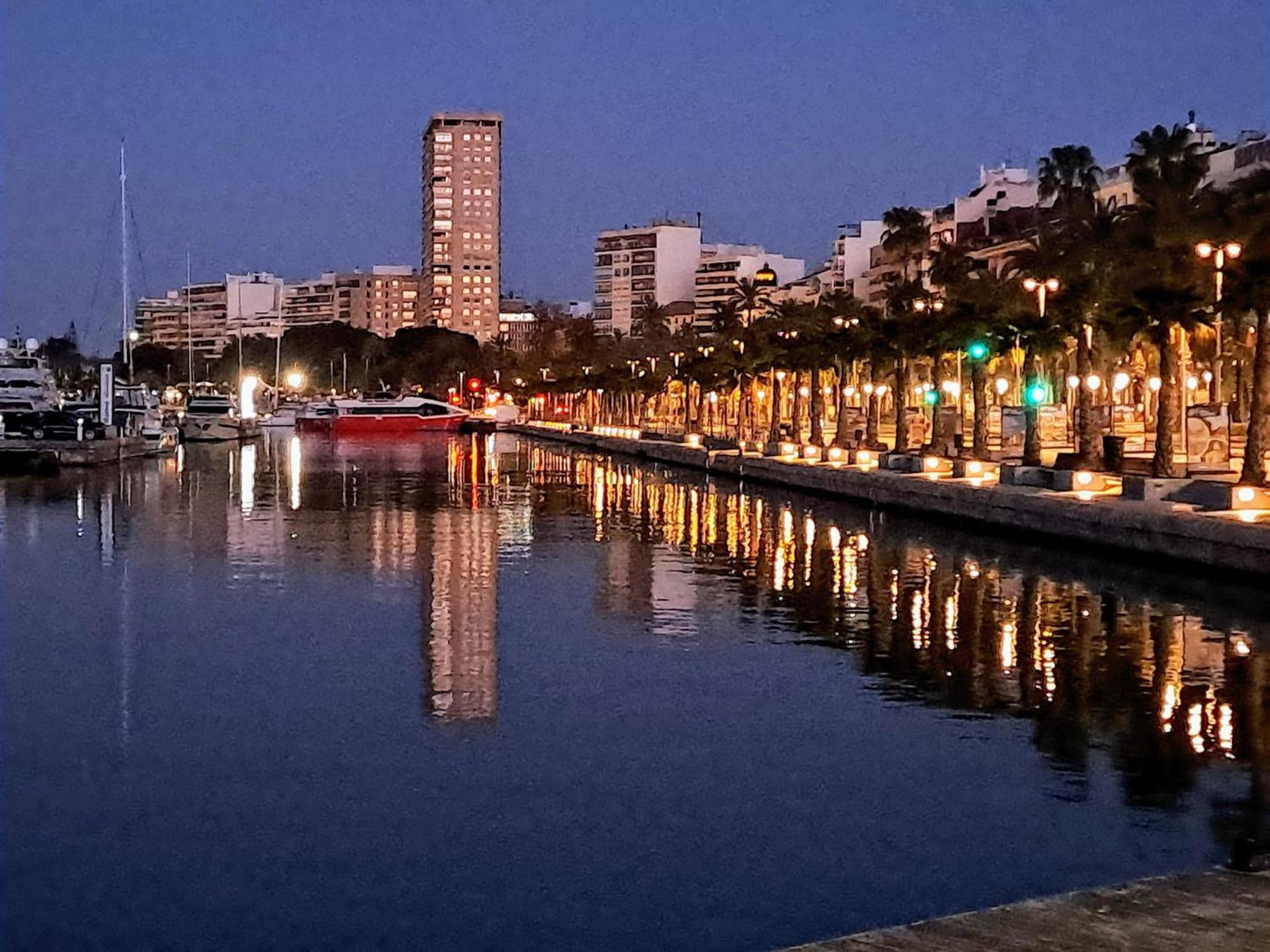 San Francisco 10 - 6 Apartamentos Boutique En El Centro - Playa Postiguet Alicante Kültér fotó
